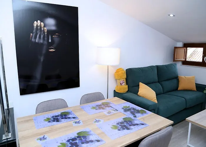 Atico Plaza Mercado 4,5 *