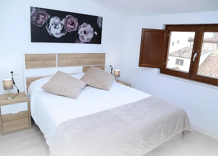 Atico Plaza Mercado 4,5 *